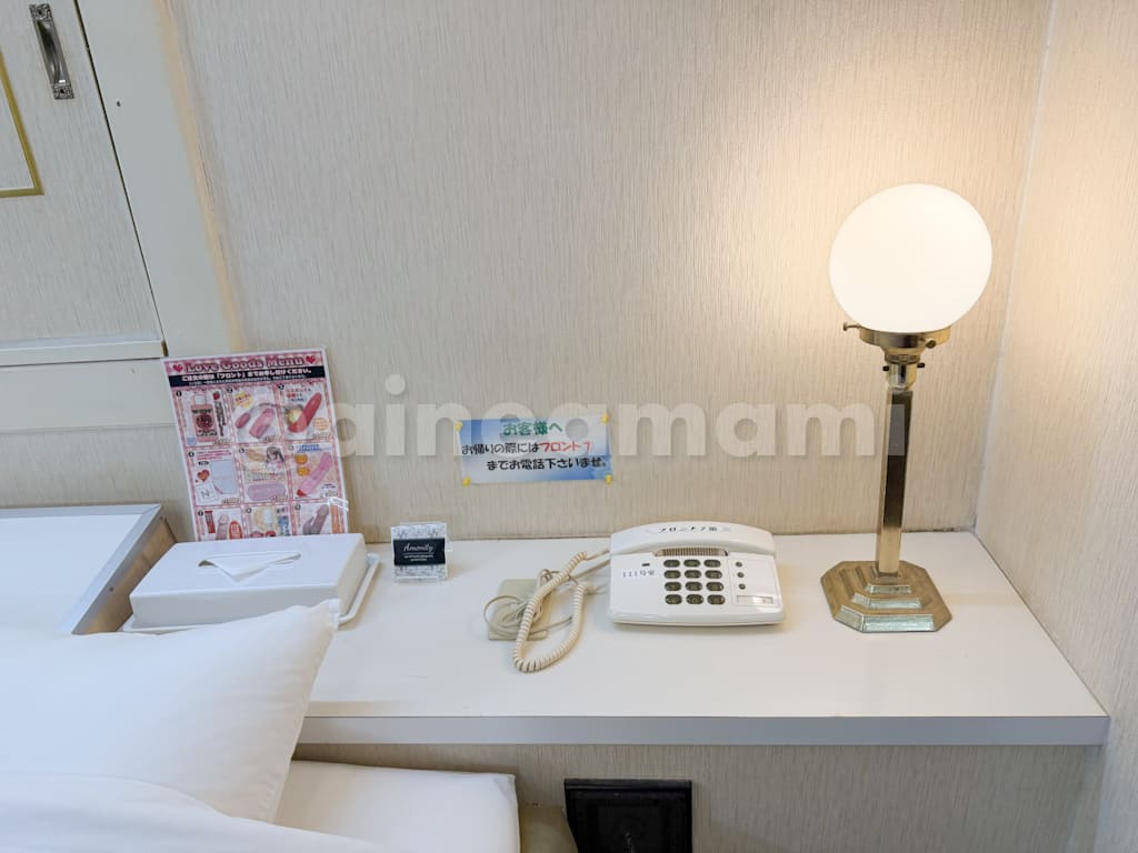 ホテル百貫　枕元・内線